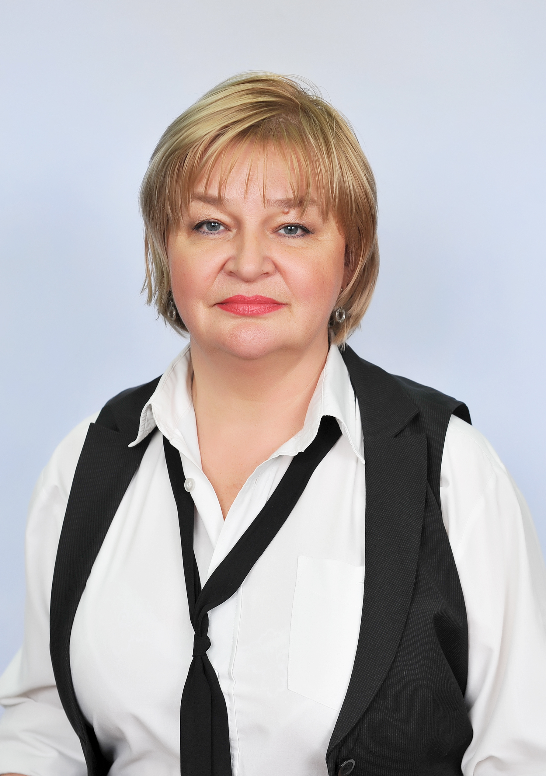 Пархоменко Елена Владимировна.