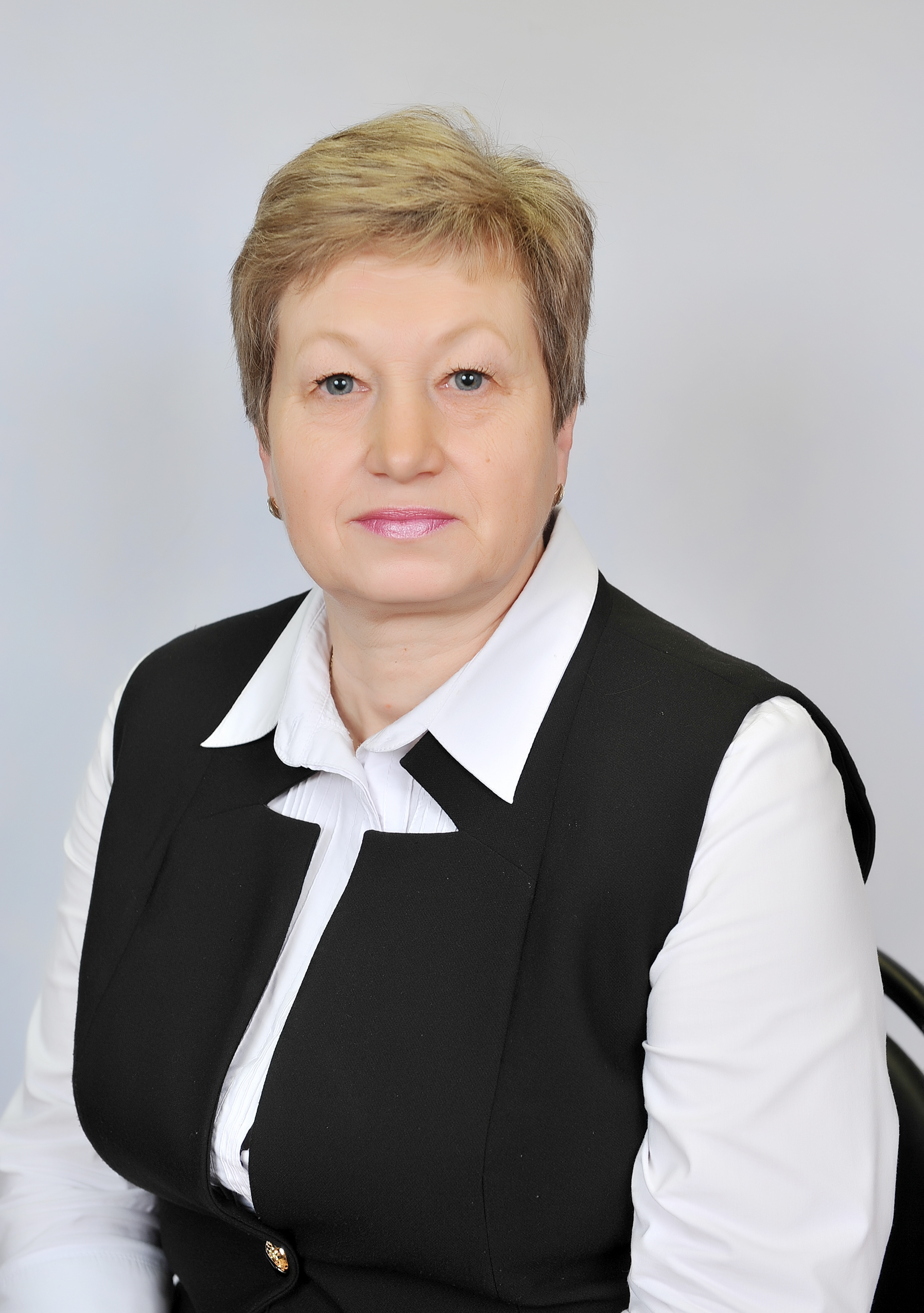Шеховцова Людмила Дмитриевна.